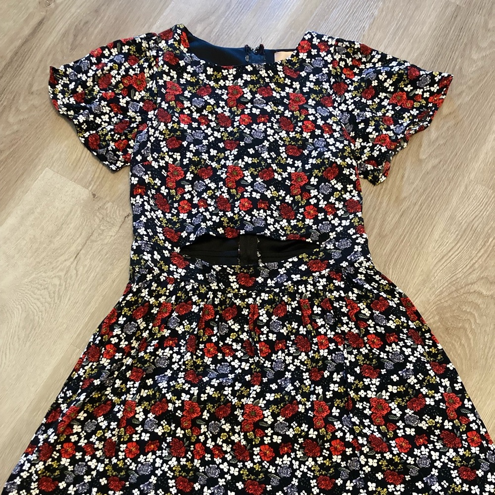 Woman’s small Willow and Root dress